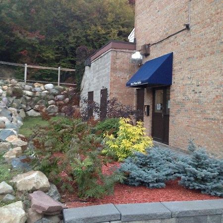 Paris Plaza Daire Elliot Lake Dış mekan fotoğraf