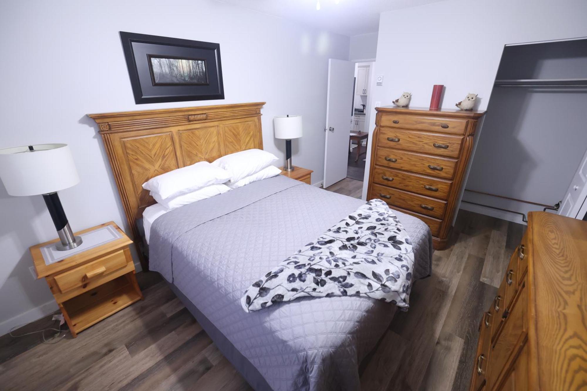 Paris Plaza Daire Elliot Lake Dış mekan fotoğraf