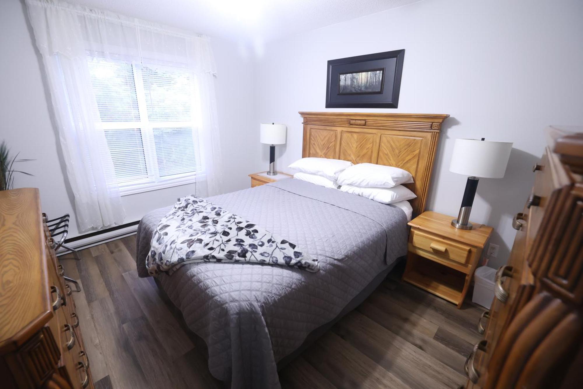 Paris Plaza Daire Elliot Lake Dış mekan fotoğraf